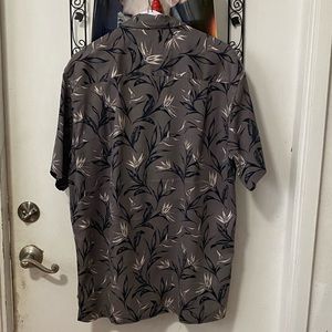 Nice Waterman shirt no damage.